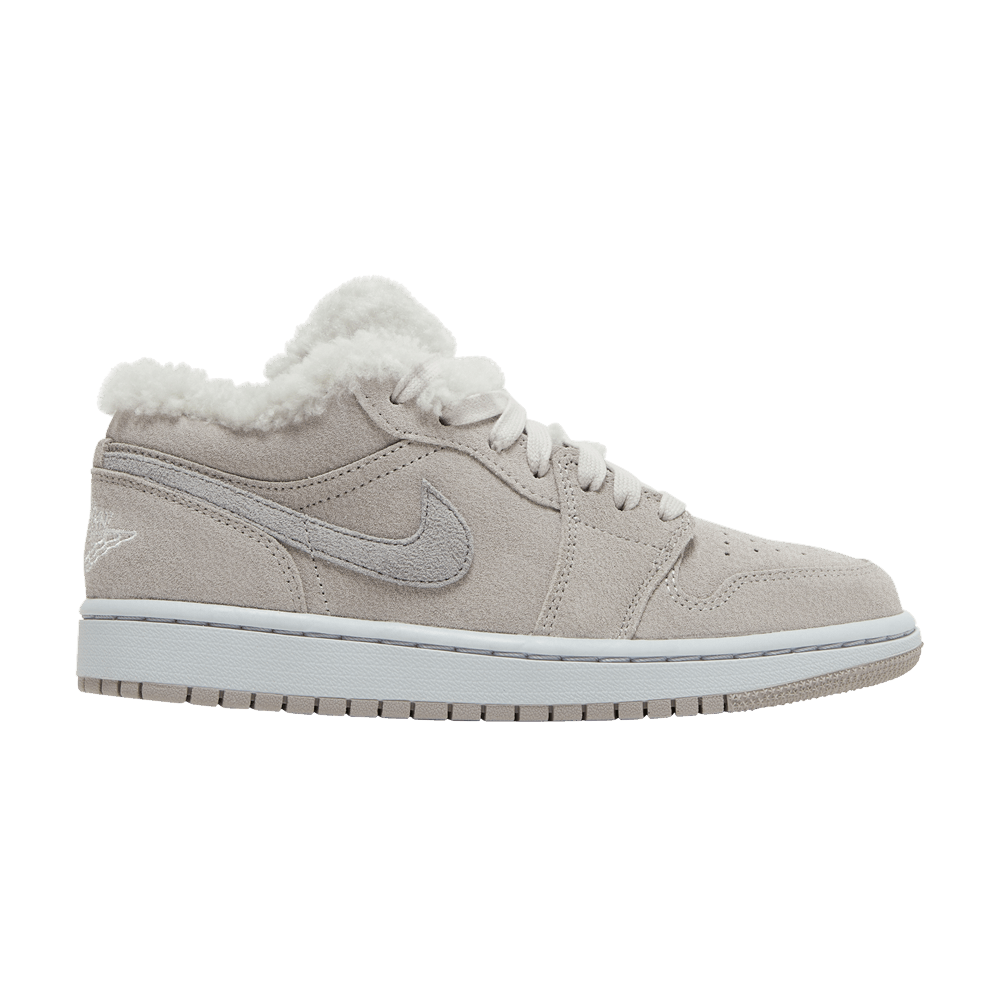 Кроссовки Jordan Air Jordan 1 Low "Sherpa Fleece" (Женская размерная сетка)