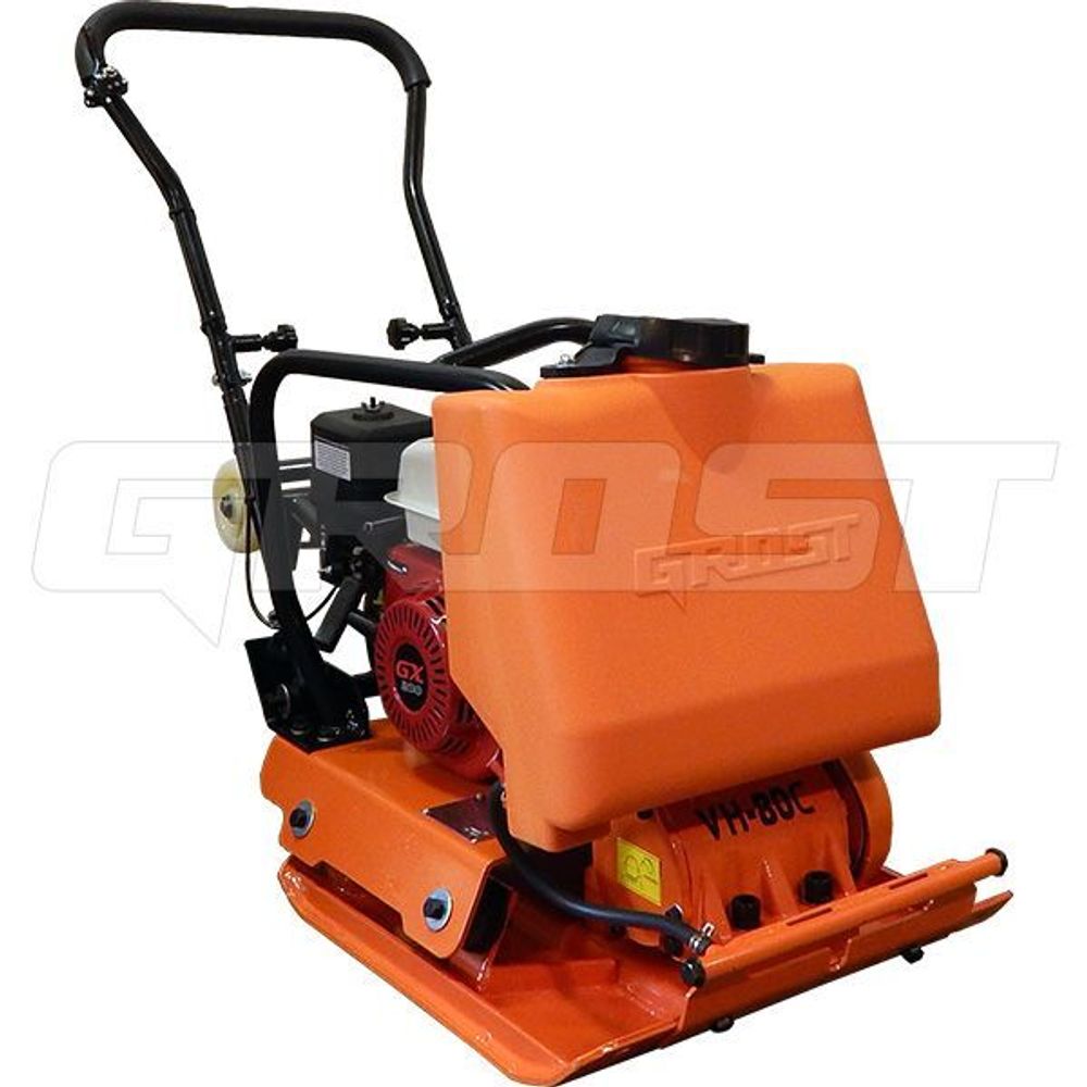 Виброплита бензиновая GROST VH 80C - [79 кг / 13,5 кН / GX200]