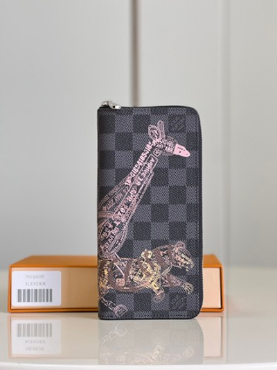 Louis Vuitton Zippy Vertical Wallet