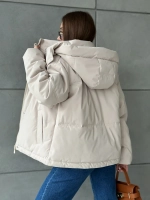 Куртка демисезонная короткая с капюшоном