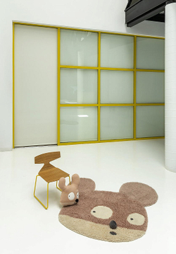 Шерстяной стираемый ковер Lorena Canals Miss Mighty Mouse 100х120 см