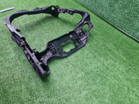 Кронштейн интеркулера правый Porsche Macan (14-18)