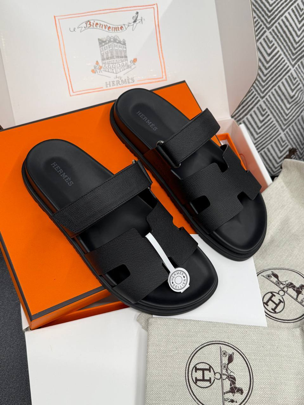 Шлепанцы Hermes