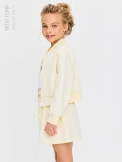 Укороченный бомбер из футера на молнии