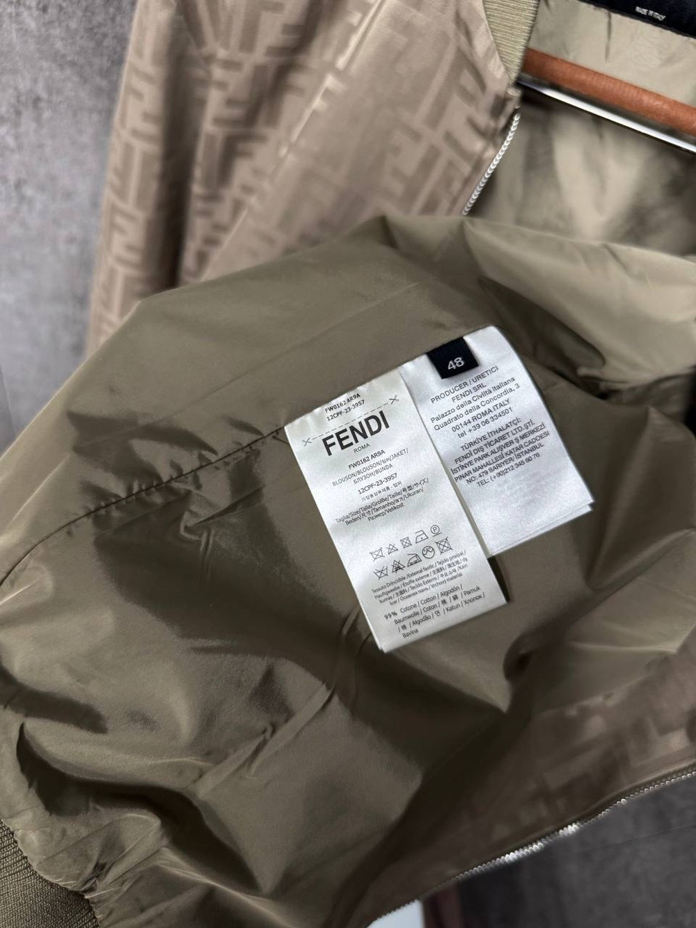 Бомбер Fendi