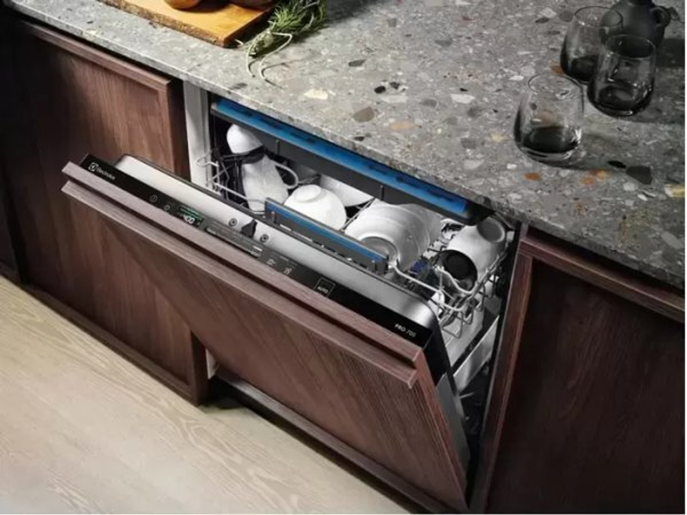 Встраиваемая посудомоечная машина Electrolux EES48200L