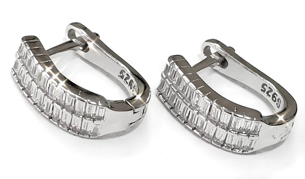 Ювелирные серьги из серебра с фианитами