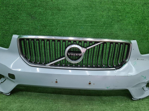 Бампер передний Volvo XC40 (2017-2022)