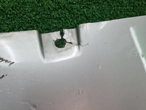 Накладка переднего бампера Hongqi E-HS9 (2020-нв)