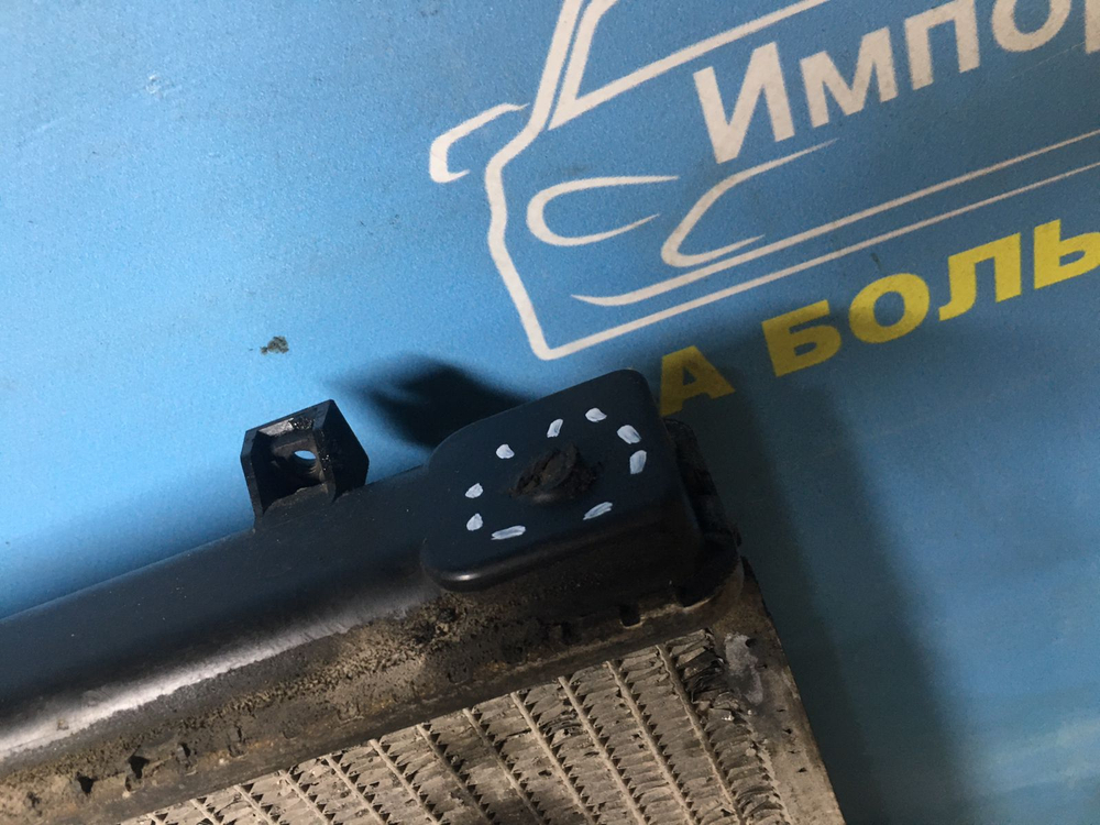 Радиатор двигателя MITSUBISHI RVR 1998