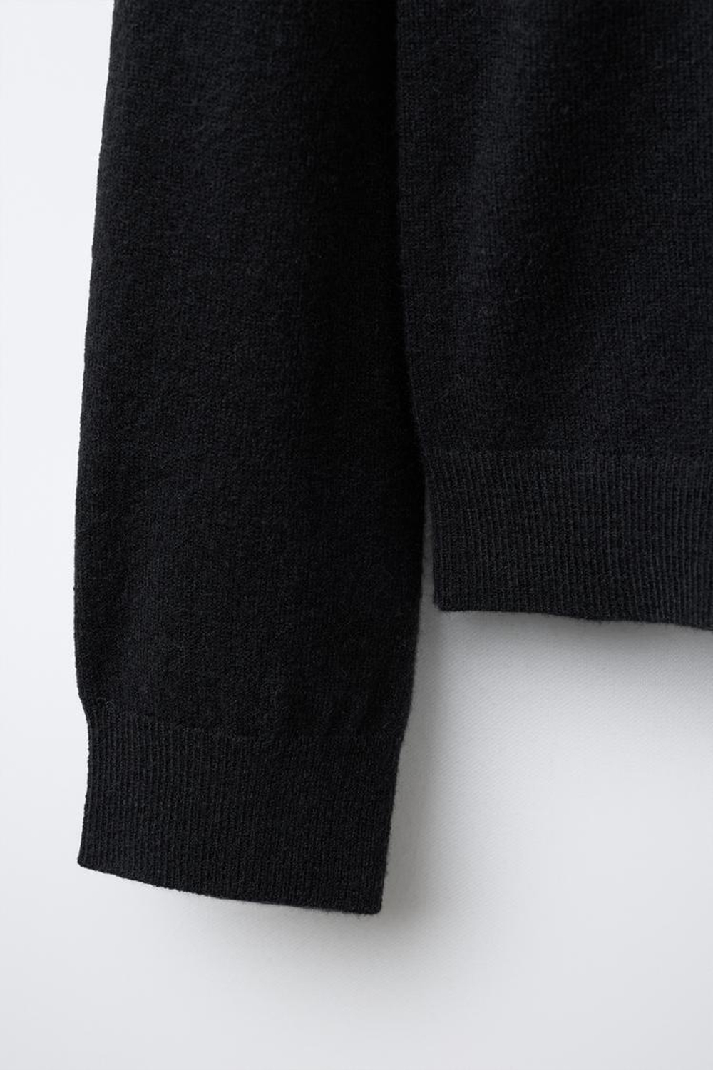 ZARA ТОНКИЙ ТРИКОТАЖНЫЙ СВИТЕР, ЧЕРНЫЙ