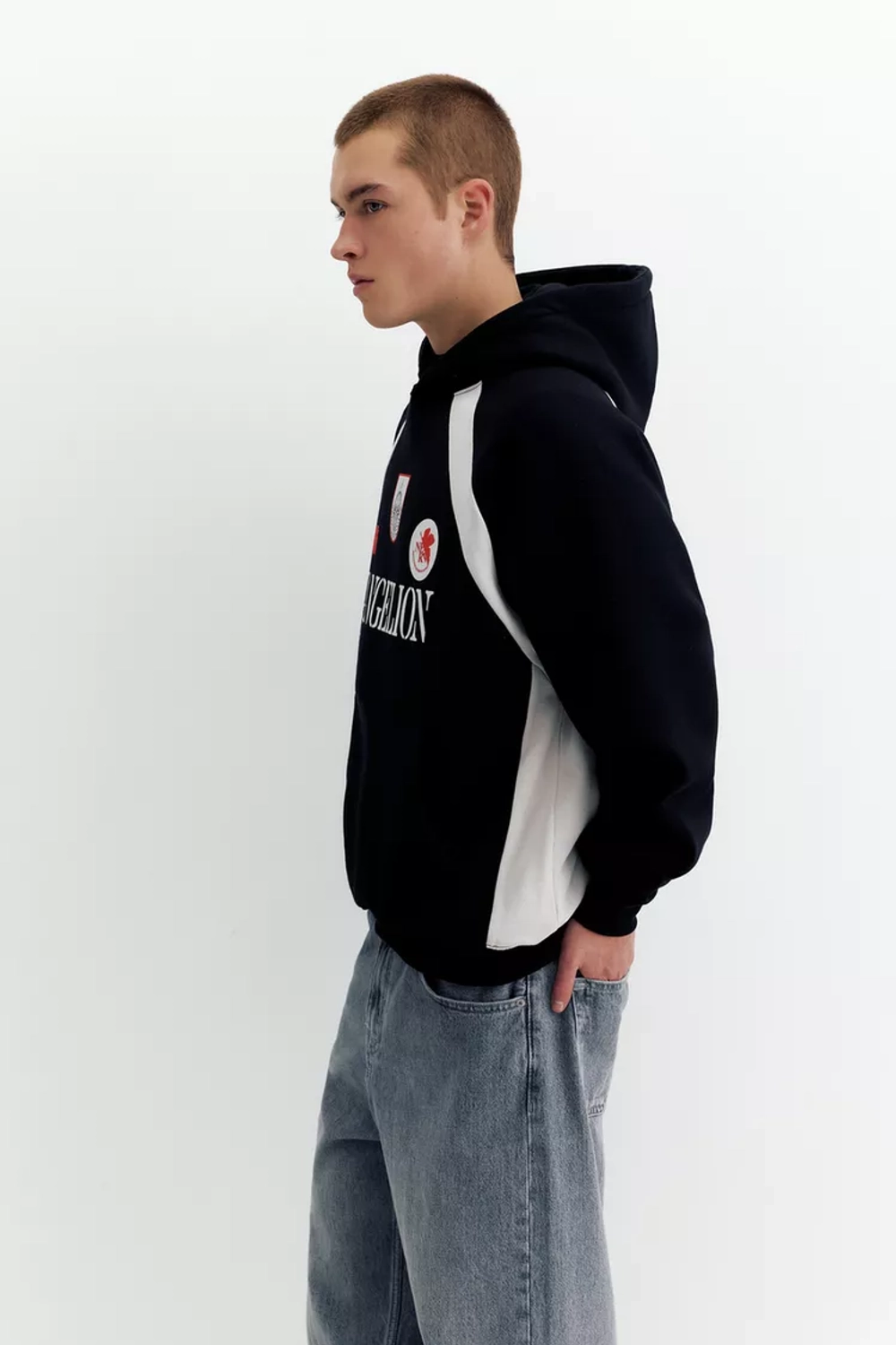 PULL&BEAR Толстовка с капюшоном Evangelion, черный