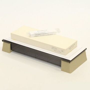 Брусок абразивный  3000, Suehiro New Cerax, 183*63*20мм, на подставке, с нагурой