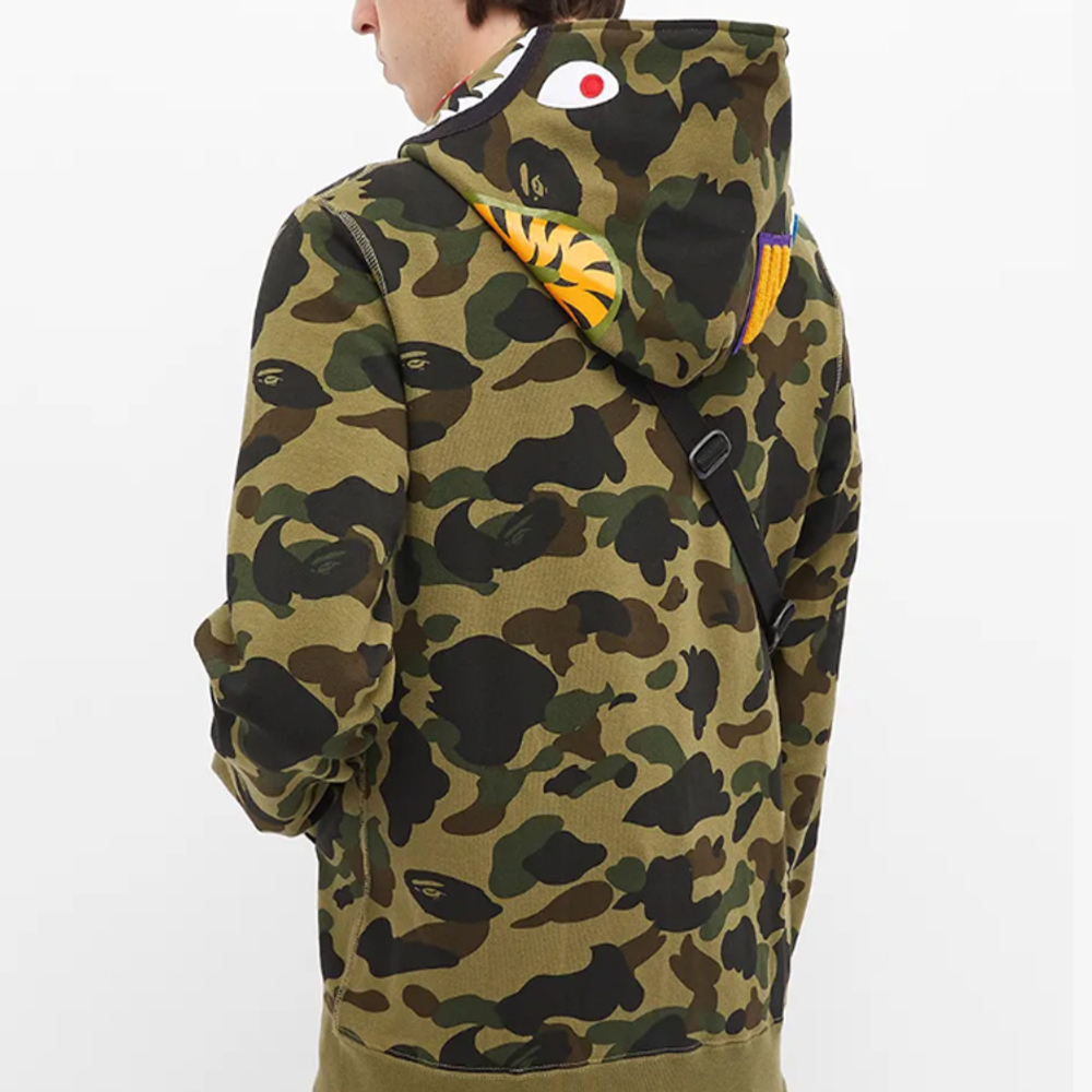 Худи A BATHING APE 1ST Camo Shark Full Zip Hoodie, 1G20115008-GN