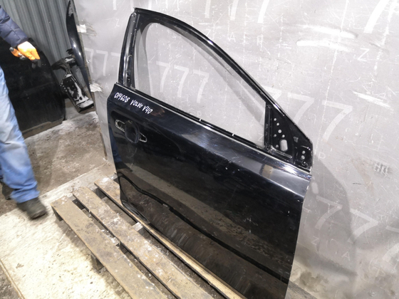 Дверь передняя правая Volvo V40 2 12-19 Б/У Оригинал 31424669