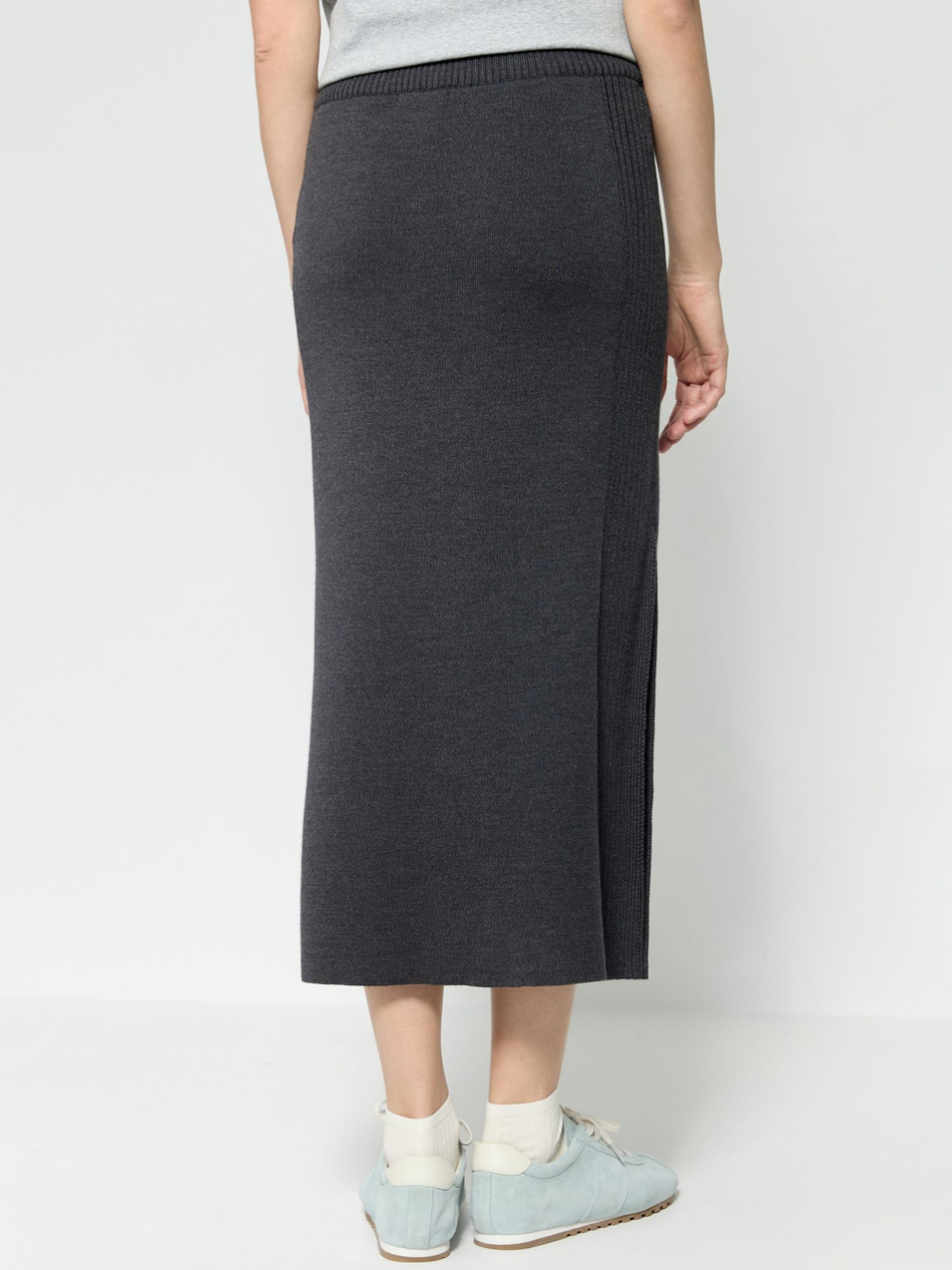 Юбка из мериноса с разрезами