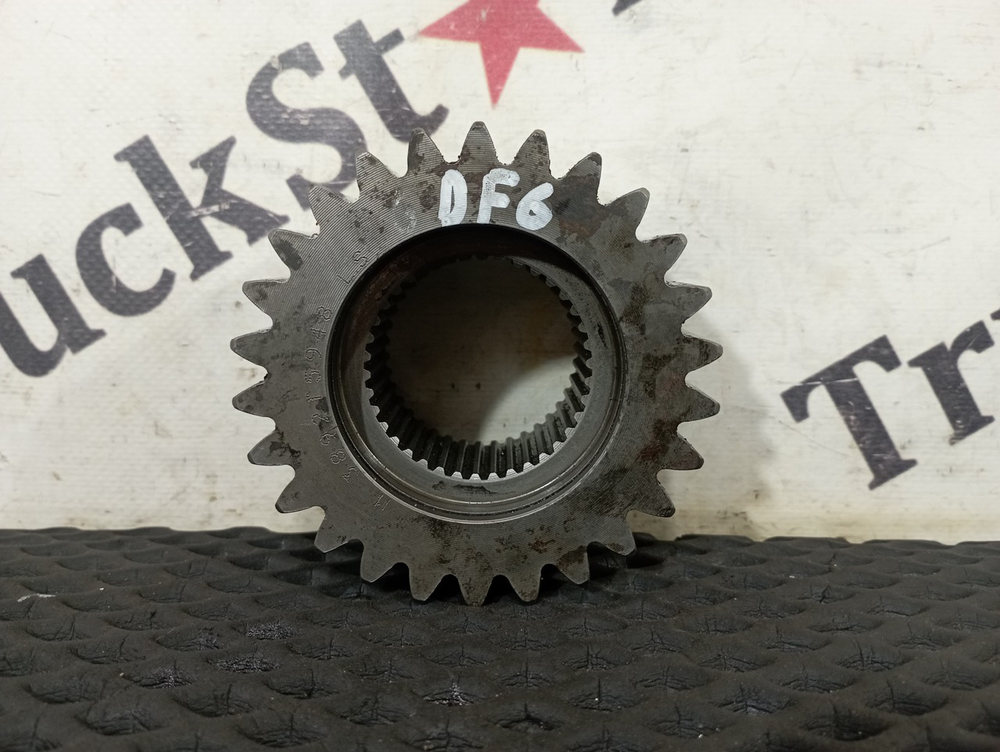 Шестерня бортового редуктора