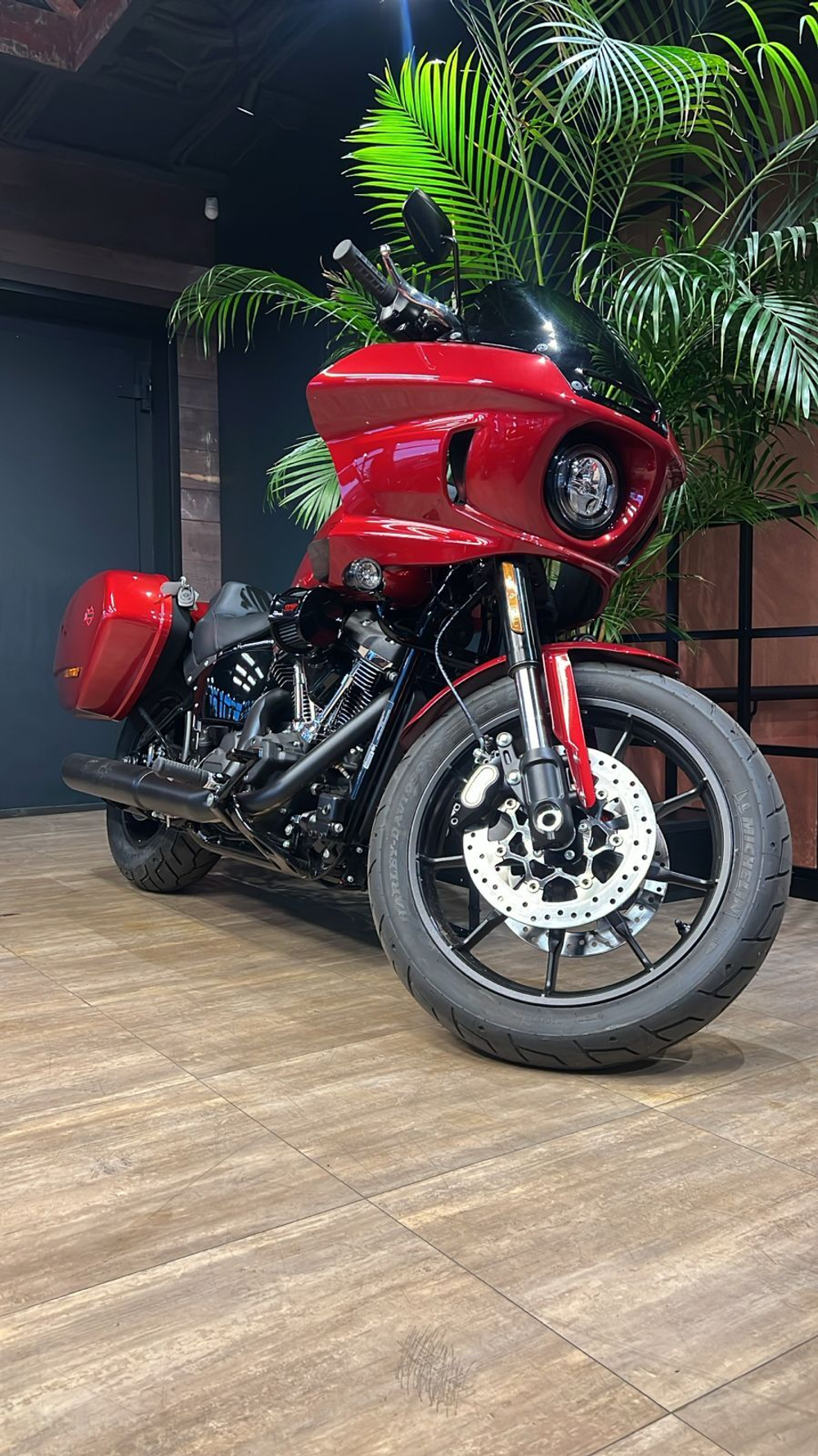 Harley-Davidson Low Rider ST Brilliant Red, 2025