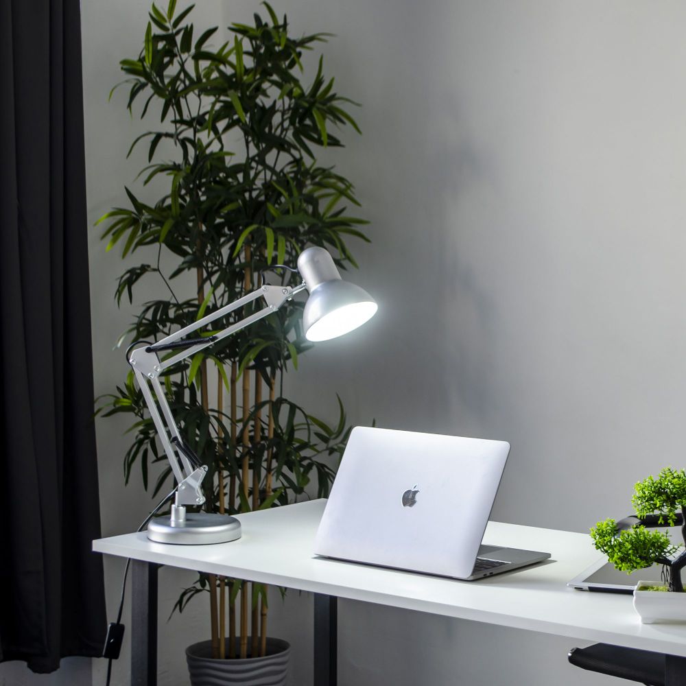 TLI-221 SILVER E27 Светильник настольный. Цоколь Е27. 60W. Механический выключатель. Серебристый. ТМ Uniel