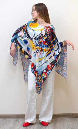 Накидка-пончо "Москва. Красная площадь" по мотивам одноименной картины Василия Кандинского