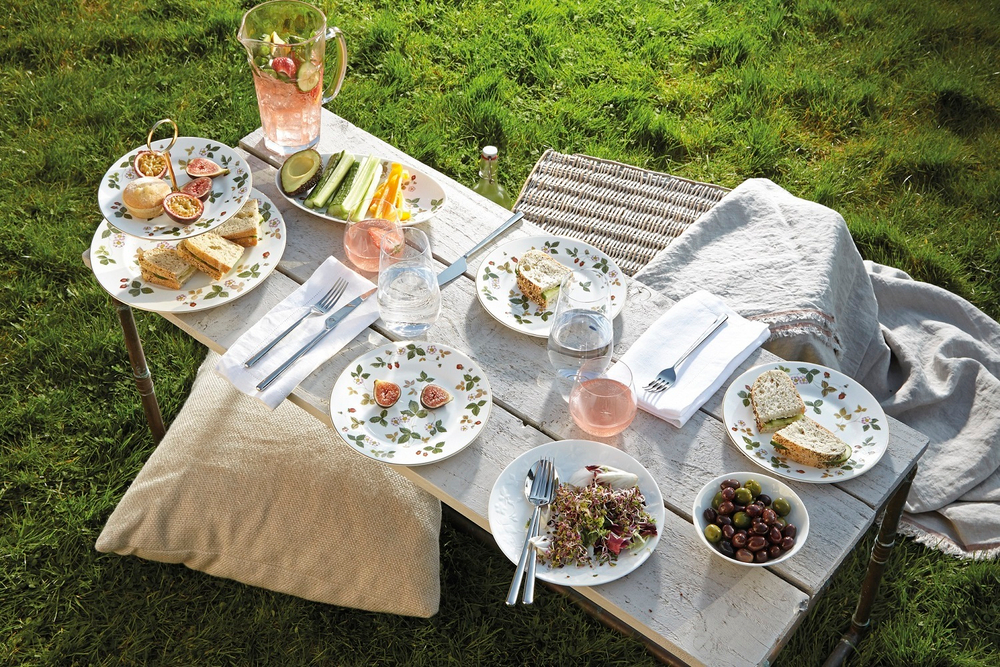 Wedgwood Обеденная тарелка Wild Strawberry 27 см