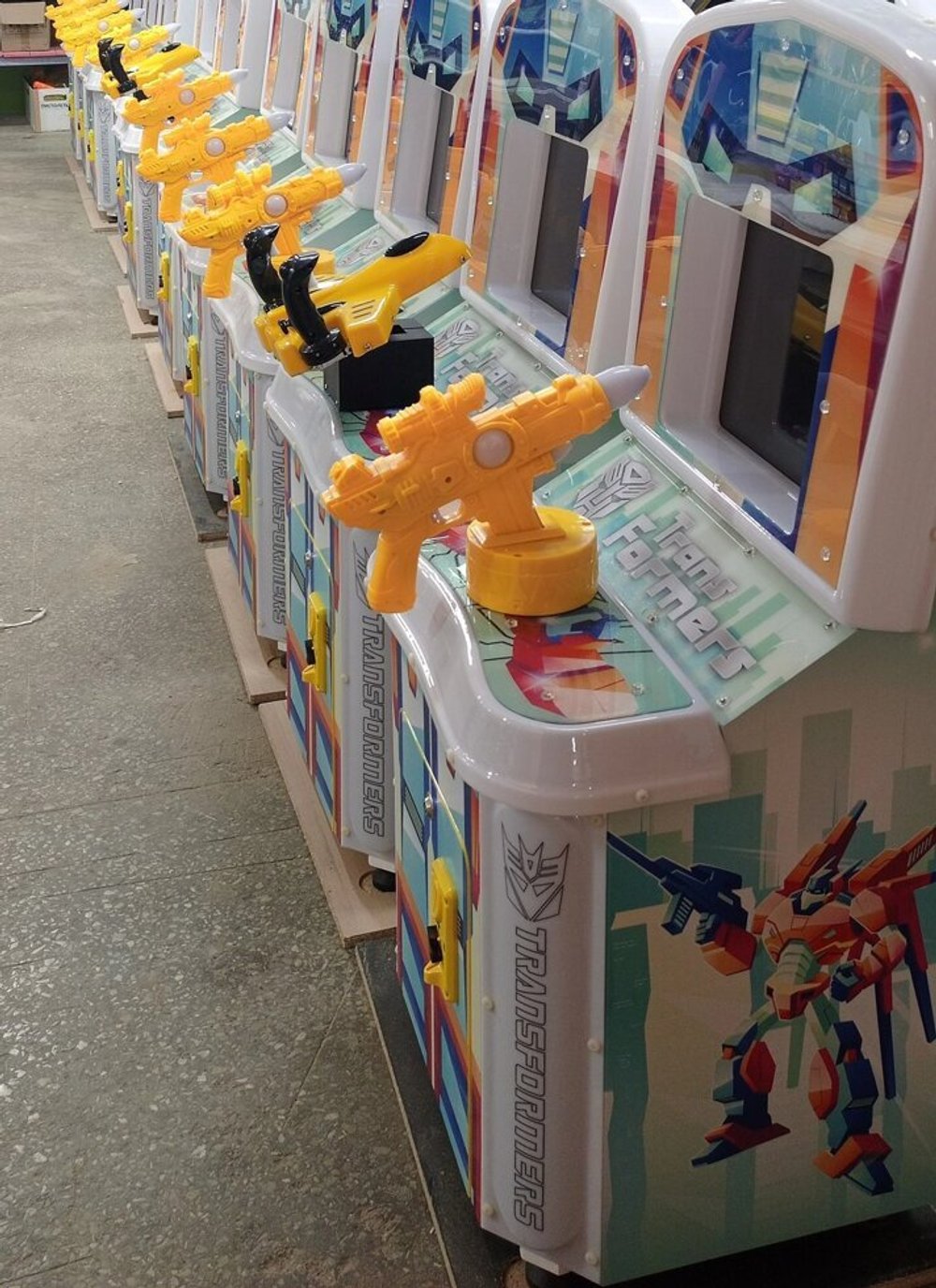 Детский автомат с видеоигрой 20 в 1 «Робот»