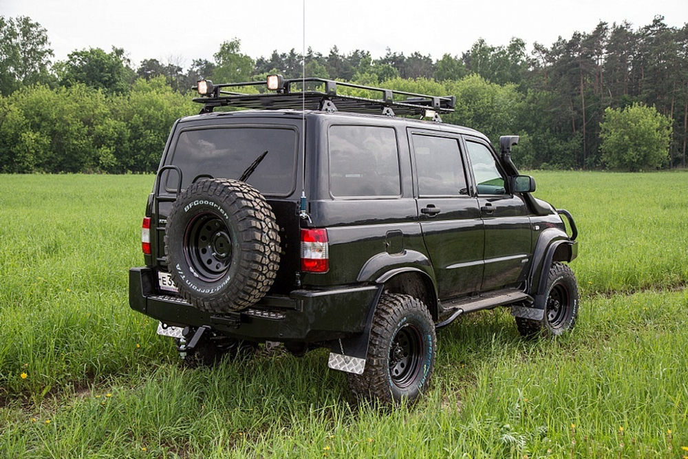 Бампер силовой задний УАЗ Патриот (2005-2014) с квадратом под фаркоп и калиткой, лифт 65 мм РИФ