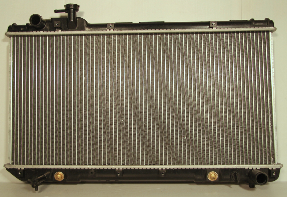 Радиатор охлаждения Toyota Rav4