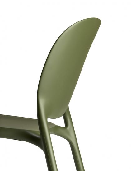 Стул пластиковый Hug Go Green Италия