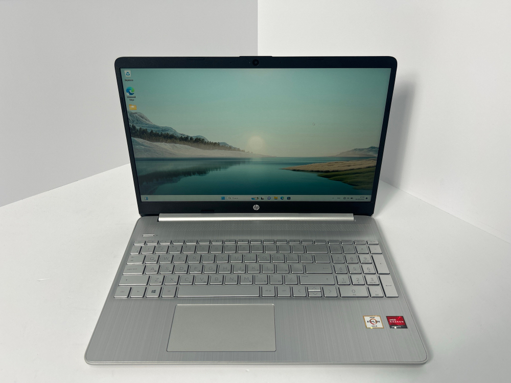 Ноутбук HP 15s-eq1353ur (475Q5EA) 15.6"/AMD Athlon Gold 3150U/RAM 4GB/SSD 128 GB/Radeon Graphics/1920x1080/IPS/Windows 10/Подсветка кл-ры: нет/серебристый. Состояние: B2