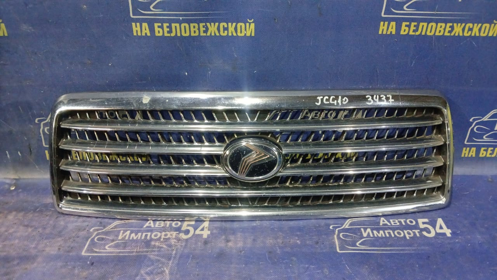 Решетка радиатора TOYOTA PROGRES 2001-2007