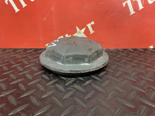 Крышка ступицы передней