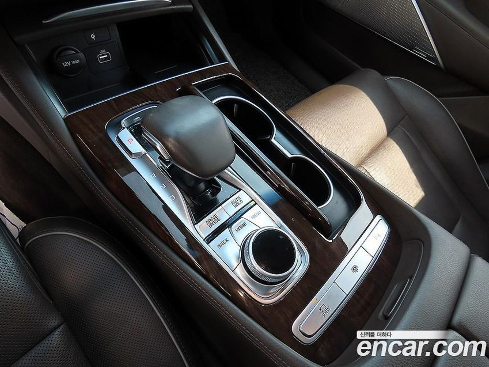 Kia The K9 (Quoris/K900) 3.8 GDI AWD (05.2020)