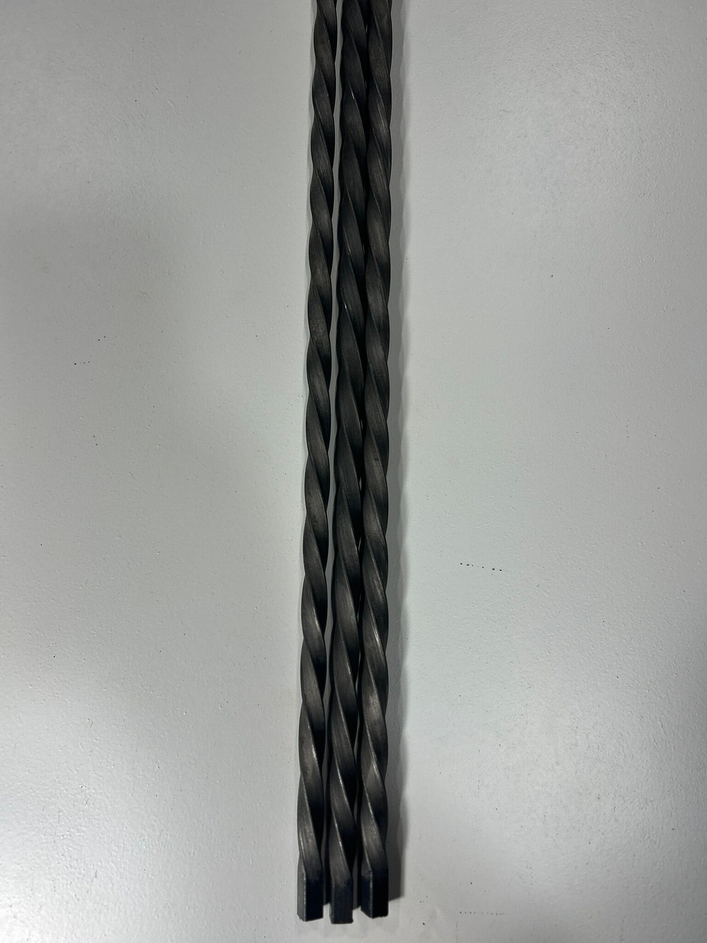 Кованый элемент балясина,торсион 1000мм, витой квадрат полнотелый 10х10мм