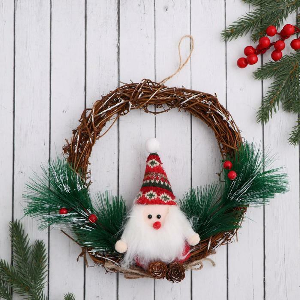 6938885 Венок новогодний d-22 см "Скандинавия" гномик