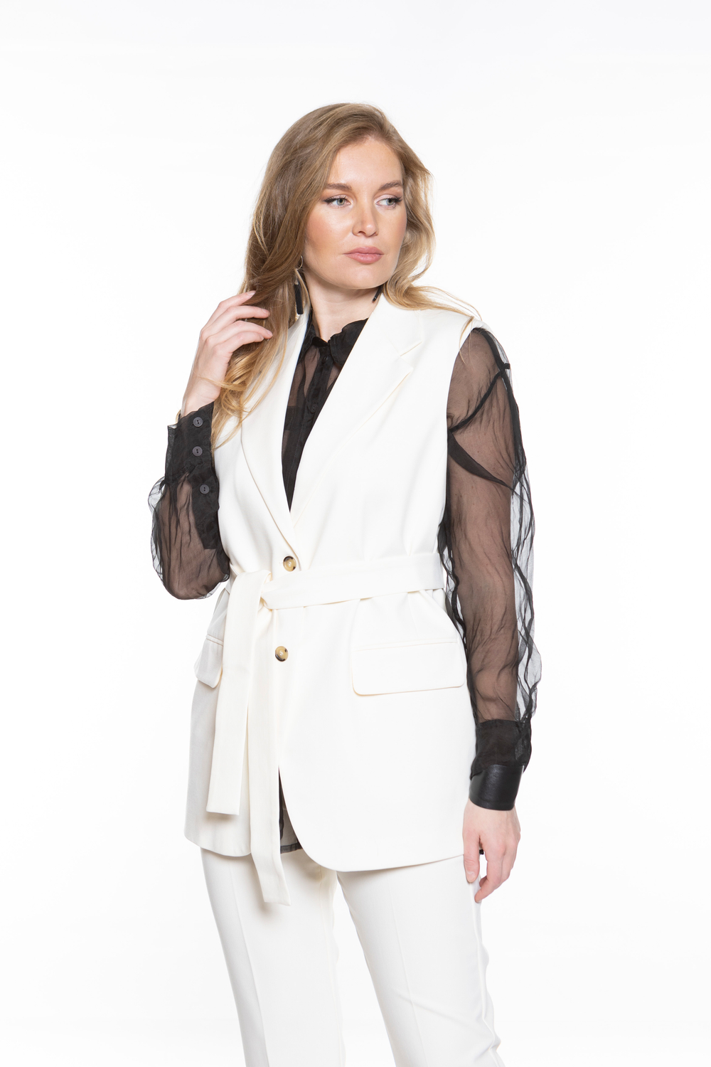 ЖИЛЕТ ИЗ ДЖЕРСИ С ПОЯСОМ