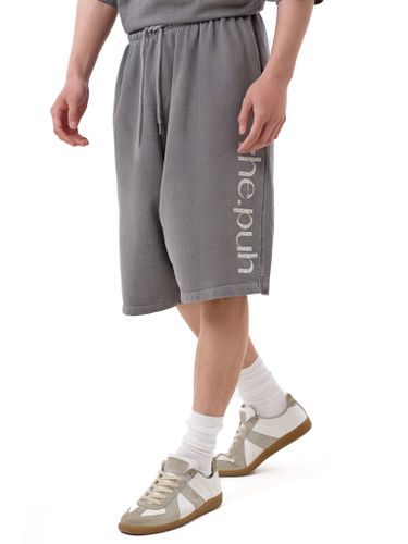 Серые трикотажные шорты с лого