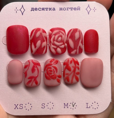 Бархатные розы