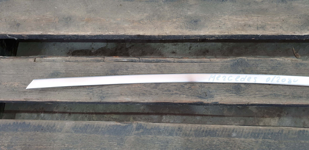 Молдинг двери задней правой Mercedes GLC (C253) Coupe 15-нв Б/У Оригинал A2537352400