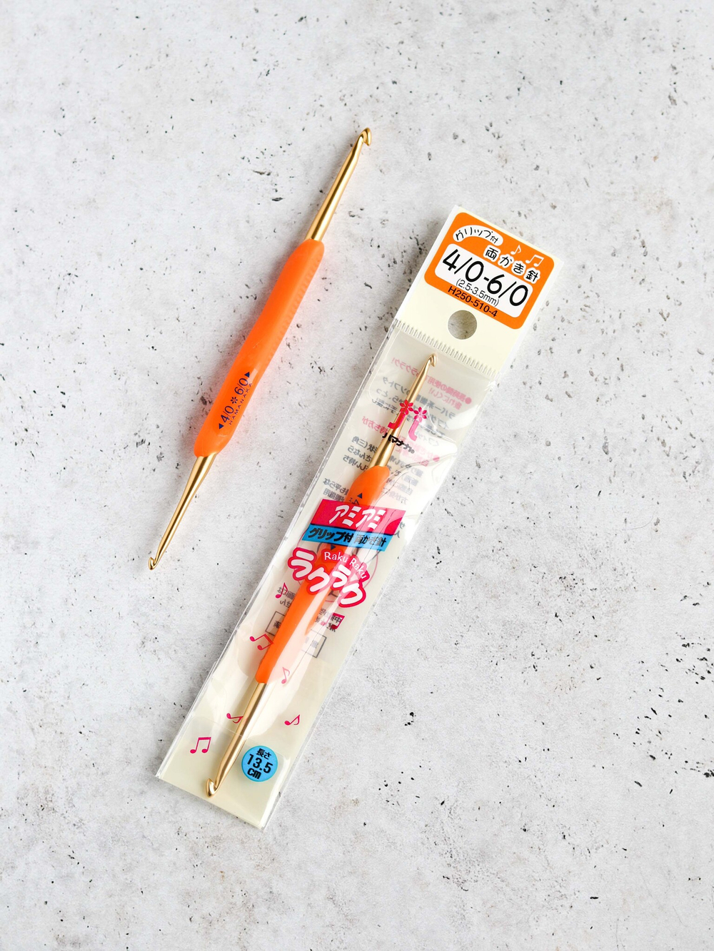 крючок для вязания 2 в 1 Raku-Raku Hamanaka