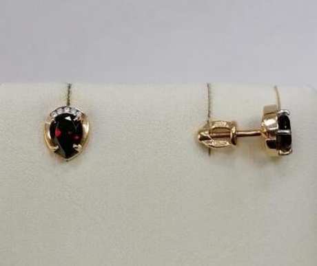 Серьги из золота с гранатами