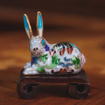Фигурки зайцев в технике клуазоне