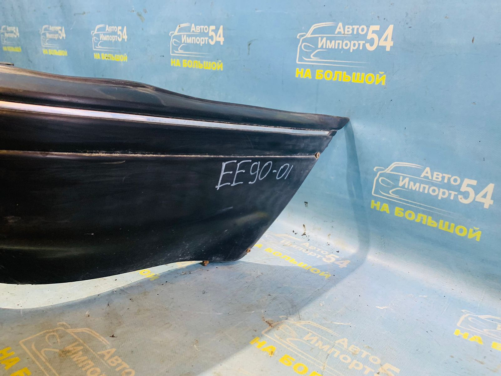 Бампер задний TOYOTA COROLLA 1991