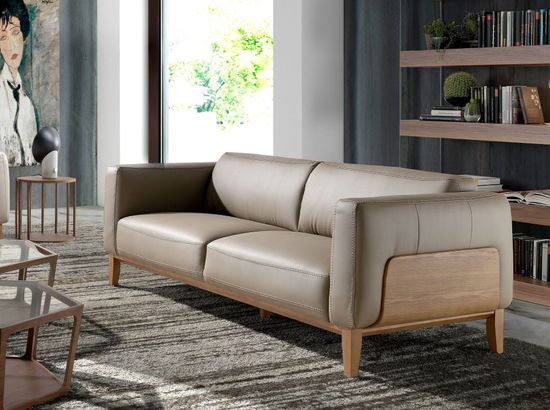 Диван 5353-3P /6029 3-х местный кожаный бежевый с каркасом из ореха