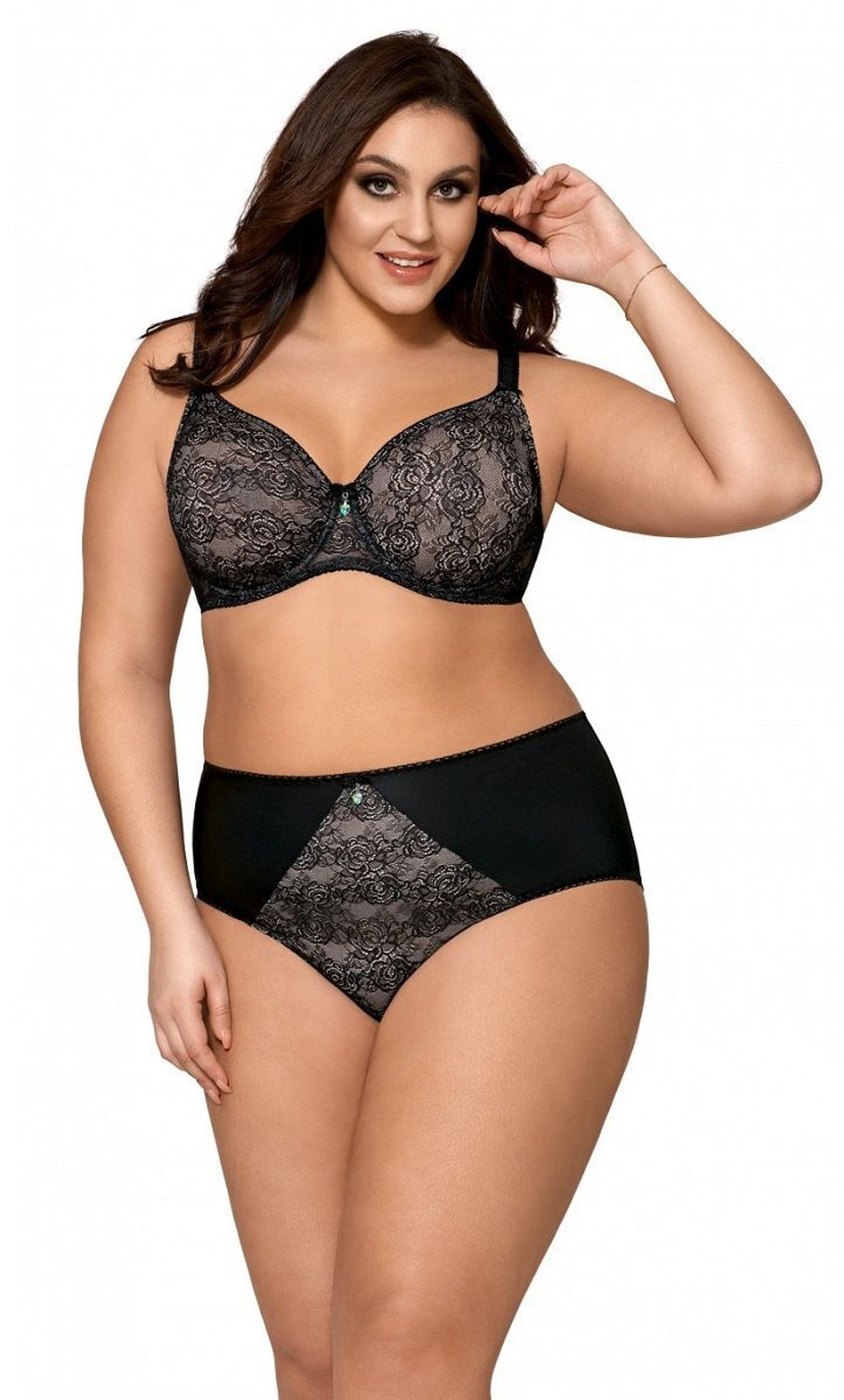 Бюстгальтер на косточках с бесшовными мягкими чашками из гипюра (Размер: 95D) (Цвет: черный)