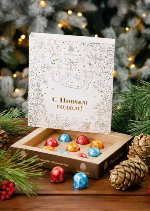 Кедровый грильяж ассорти / 120 г / Новый год / Клюква, Черника, Облепиха в подарочной обложке