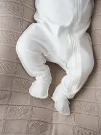 Слип с закрытой ножкой "Сливки" 0+