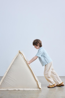 ZARA ФУТБОЛКА С ВЫШИТОЙ НАДПИСЬЮ, ГОЛУБОЙ