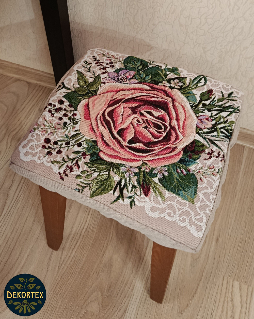 Набор чехлов на табурет из гобелена Загадка 2 (33х33 см) - 2шт