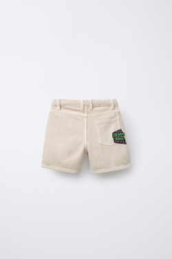 ZARA ШОРТЫ-БЕРМУДЫ ИЗ ТВИЛА С НАШИВКАМИ, ЭКРЮ